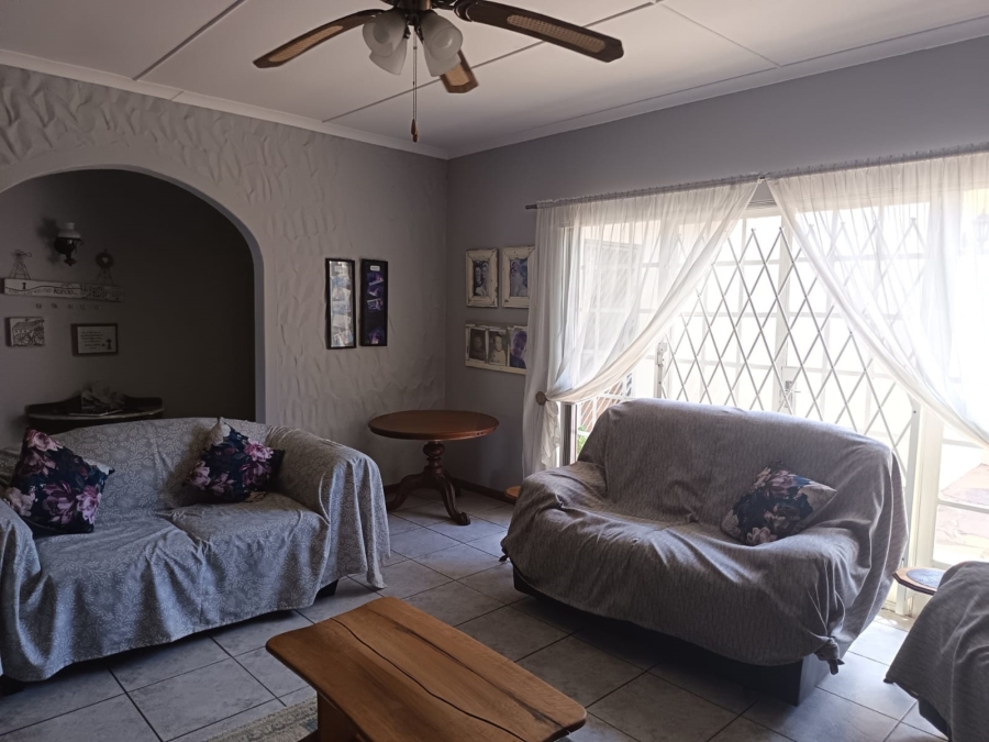 4 Bedroom Property for Sale in Vanes Estate Eastern Cape